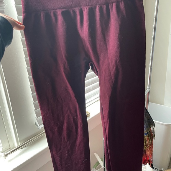 Miscellaneous sweats and leggings - Picture 6 of 7